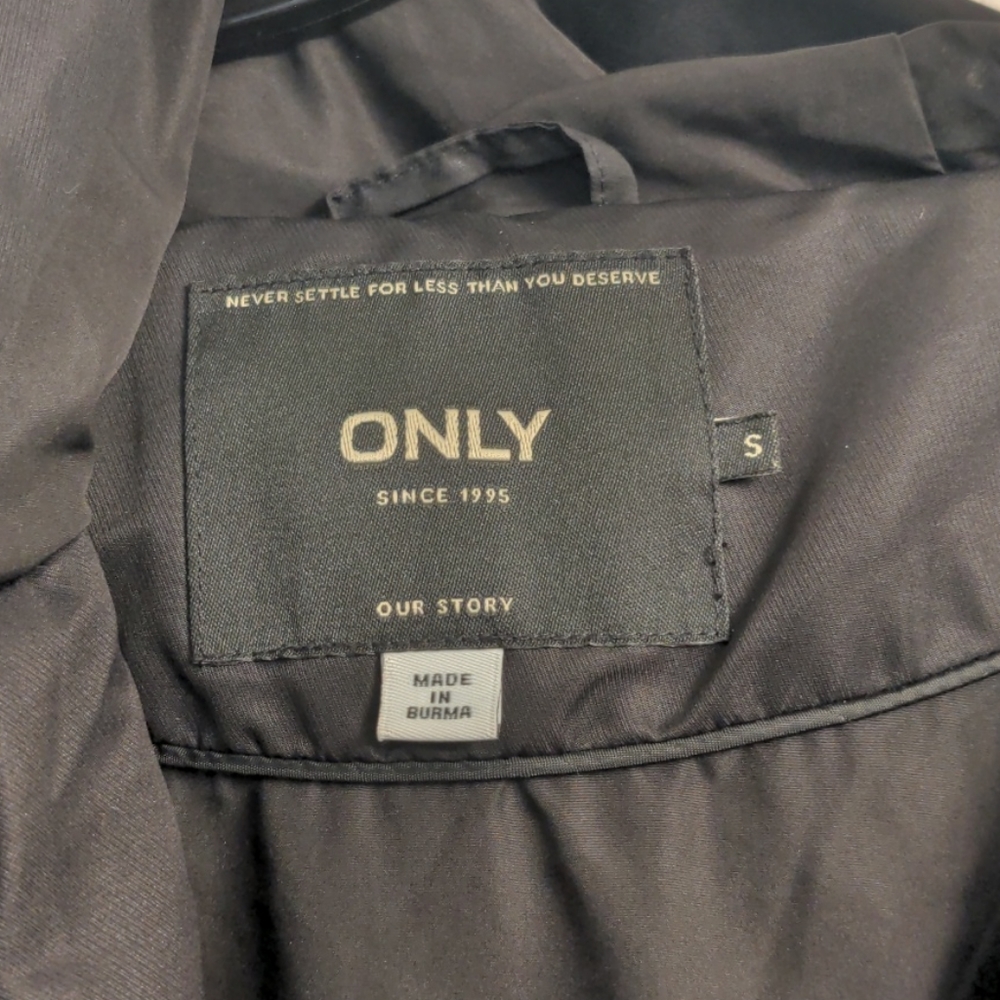 Puffer jacket - Picture 2 of 4